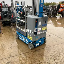 2018 Genie GR-20 Self-Propelled One-Person Lift