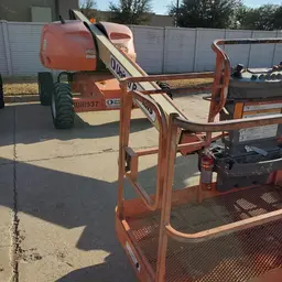 2013 JLG 400S Boom Lift