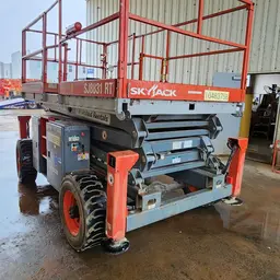 2016 Skyjack SJ8831RT Rough Terrain Scissor Lift