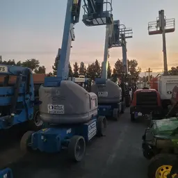 2015 Genie Z-40/23N RJ Articulating Boom Lift