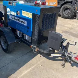 2019 Miller Welders Big Blue 300R Welder