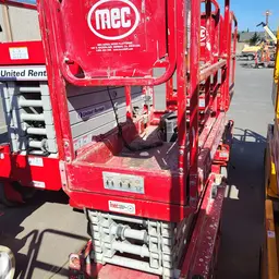 2017 MEC 1330SE Scissor Lift