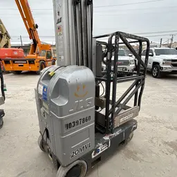 2015 JLG 20MVL Self-Propelled One-Person Lift