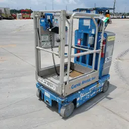 2015 Genie GR-12 Self-Propelled One-Person Lift