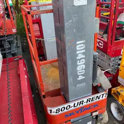 2012 Skyjack SJ16 Self-Propelled One-Person Lift