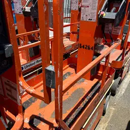 2015 JLG 1230ES Self-Propelled One-Person Lift