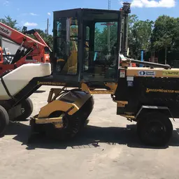 2015 LayMor SM400-8 Sweeper