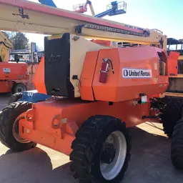 2015 JLG 800AJ Articulating Boom Lift