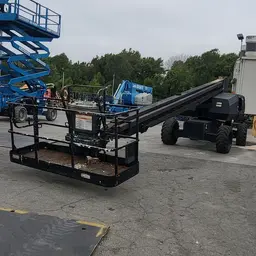 2012 JLG 800S Boom Lift