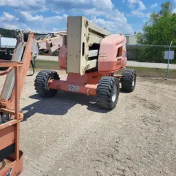 2015 JLG 450AJ Articulating Boom Lift