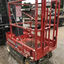 2013 Skyjack SJ16 Self-Propelled One-Person Lift