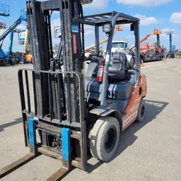 2017 Toyota 8FGU25 Warehouse Forklift