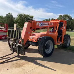 2015 SKYTRAK 8042 Forklift