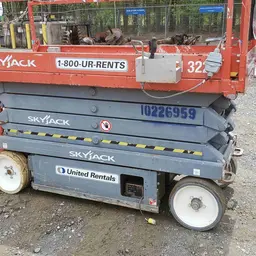 2014 Skyjack SJIII3226 Scissor Lift