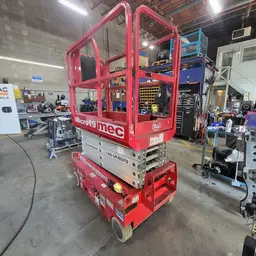 2018 MEC MICRO 19 Scissor Lift
