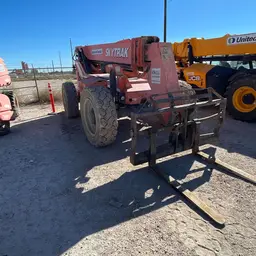 2015 SKYTRAK 8042 Forklift
