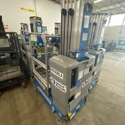 2017 Genie GR-20 Self-Propelled One-Person Lift