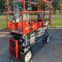 2018 Skyjack SJIII3226 Scissor Lift