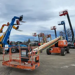 2016 JLG 800S Boom Lift
