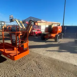 2014 JLG 800AJ Articulating Boom Lift