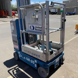2014 Genie GR-20 Self-Propelled One-Person Lift