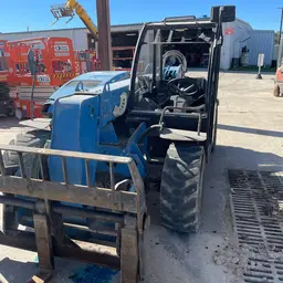 2017 Genie GTH-5519 Forklift