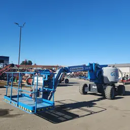 2016 Genie Z-62/40J Articulating Boom Lift
