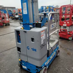 2016 Genie GR-20 Self-Propelled One-Person Lift