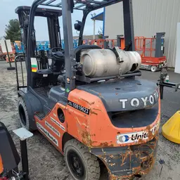 2018 Toyota 8FGU25 Warehouse Forklift