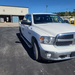 2017 Dodge 1500CREWSLTG4WD Truck