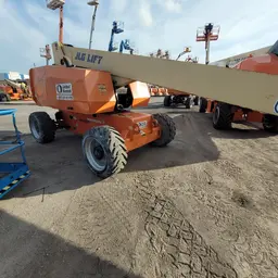 2015 JLG 800S Boom Lift