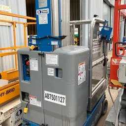 2017 Genie GR-20 Self-Propelled One-Person Lift