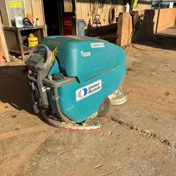 2019 Tennant T600-28 Scrubber