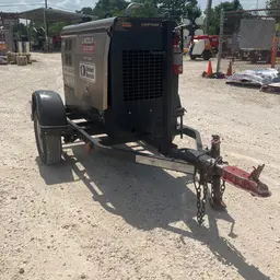 2018 Lincoln Electric Vantage 300 Welder