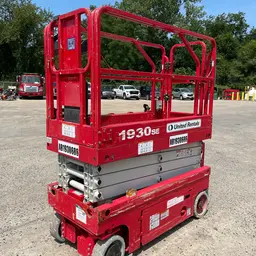 2017 MEC 1930SE Scissor Lift