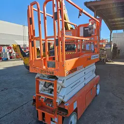 2018 Snorkel S3226E Scissor Lift