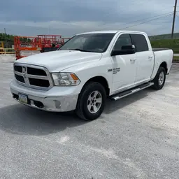 2019 Dodge 1500CREWSLTG4WD Pickup Truck