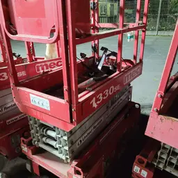 2016 MEC 1330SE Scissor Lift