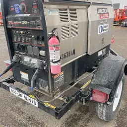 2019 Lincoln Electric VANTAGE 322 Welder