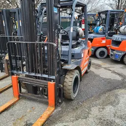 2018 Toyota 8FGU25 Warehouse Forklift