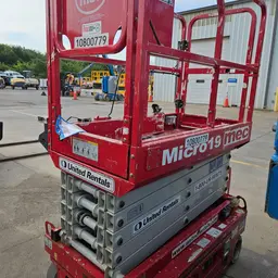 2018 MEC MICRO 19 Scissor Lift