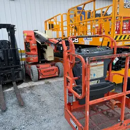 2014 JLG E300AJP Articulating Boom Lift