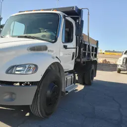 2019 Freightliner M2106HD