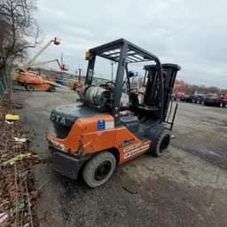 2018 Toyota 8FGU30 Warehouse Forklift