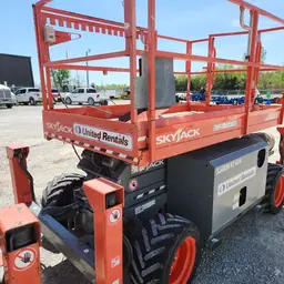 2018 Skyjack SJ6826RT Rough Terrain Scissor Lift