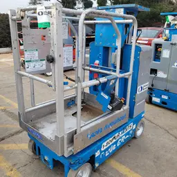 2016 Genie GR-12 Self-Propelled One-Person Lift