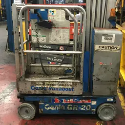 2013 Genie GR-20 Self-Propelled One-Person Lift