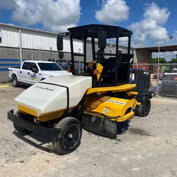 2017 LayMor SM450-ST Sweeper