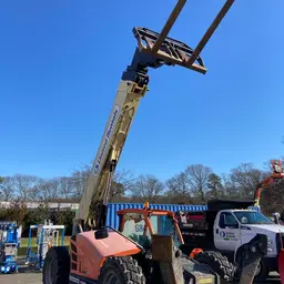 2016 JLG 1055 Forklift