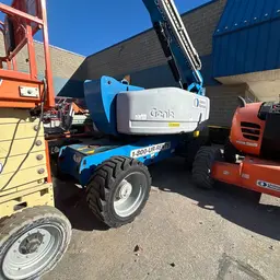 2014 Genie Z-80/60J Articulating Boom Lift